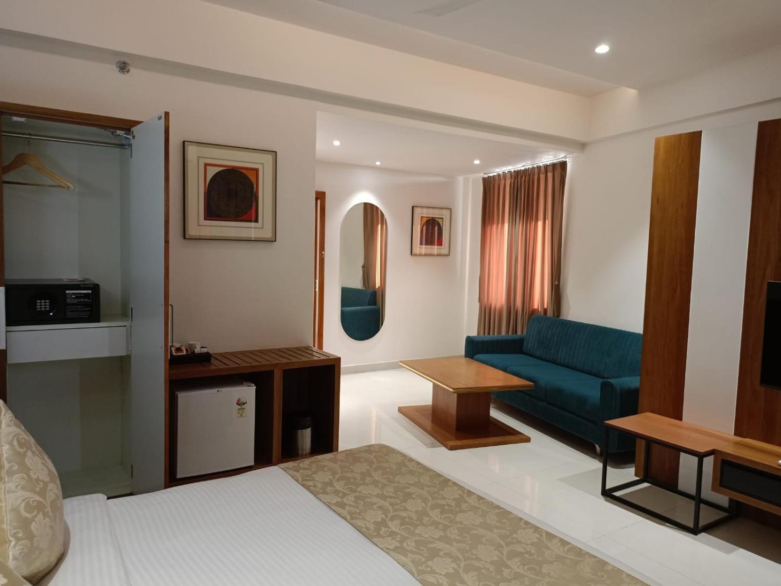 Lords Eco Inn, Ambaji Экстерьер фото